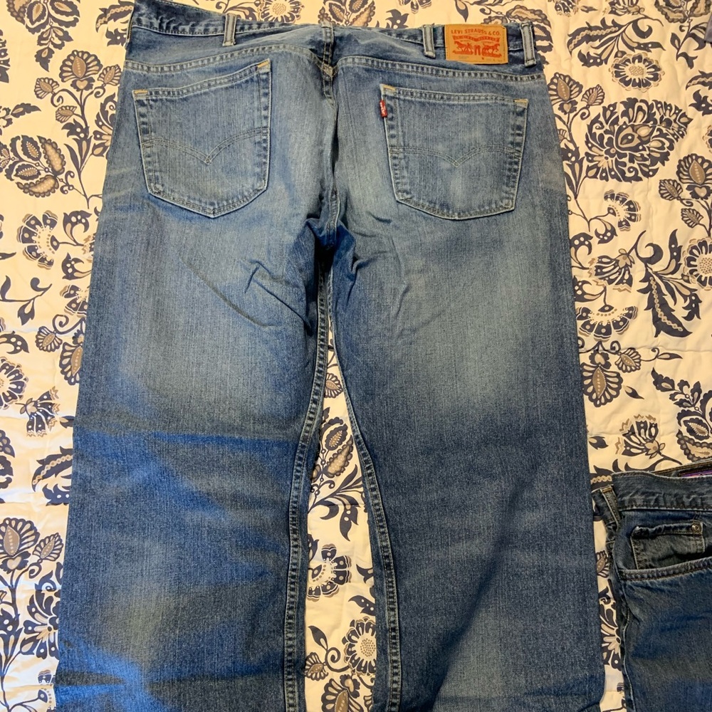 Levi jeans 38x32